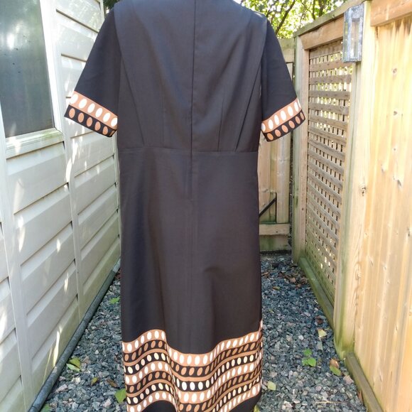 Handmade Mennonite Cape Dress 45.5" Bust 39.5" Waist Modest Black Brown - Picture 4 of 9